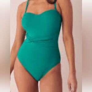 NWOT Aquarose One Piece Swimsuit, size M.